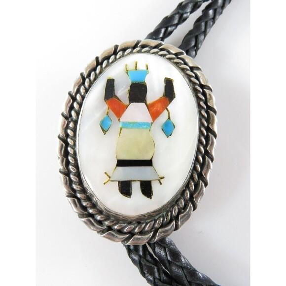 Circa 1960 Zuni Apache Ghan Crown Dancer Inlaid Sterling Silver Bolo Tie Bennett - Picture 2 of 11